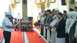 Gubernur Bengkulu Helmi Hasan secara resmi melantik Pengurus Lembaga Pengembangan Tilawatil Qur'an (LPTQ) Provinsi Bengkulu Masa Bakti 2025–2030 dan Pengurus Majelis Taklim Merah Putih, bertempat di Masjid Raya Baitul Izzah Kota Bengkulu, Jumat (27/6/2025) (Foto: Ardiyantonarasidemokrasi.com/)