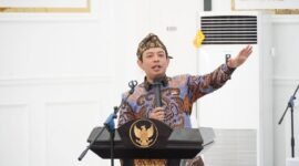 Walikota Bengkulu Dedy Wahyudi saat sosialisasi untuk memperkuat sektor pariwisata dan ekonomi kreatif berkelanjutan, Kamis (24/7/25) (Foto: dok. pemkot Bengkulu)