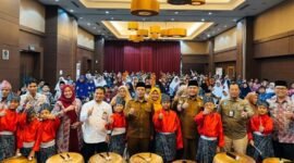 Walikota Bengkulu, Dedy Wahyudi, secara resmi membuka Kegiatan Ujian Tobo Kito (UTK) Tingkat SD dan SMP Tahun 2025 yang berlangsung di Hotel Santika Bengkulu, Selasa (30/9/25).(foto: Awang Konaevinarasidemokrasi.com/)