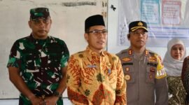 Program Makan Bergizi Gratis (MBG) resmi dilaunching perdana di Kabupaten Seluma di SMAN 1 Lubuk Kebur pada Kamis (2/10/25)(foto: Rifli Nopriansanarasidemokrasi.com/)