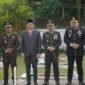 Dalam rangka memperingati Hari Ulang Tahun ke-80 Tentara Nasional Indonesia (TNI), Kodim 0423 Bengkulu Utara menggelar kegiatan Ziarah Nasional di Taman Makam Pahlawan (TMP) Ratu Samban, Jumat (3/10/25).(foto: Tommy Agung Raharjonarasidemokrasi.com/)