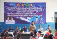 Walikota Bengkulu Dedy Wahyudi bersama Wakil Walikota Ronny PL Tobing membuka kegiatan pemberdayaan masyarakat dalam pencegahan dan penanggulangan bahaya kebakaran melalui sosialisasi dan edukasi Relawan Pemadam Kebakaran (Redkar), Kamis (9/10/25) di Kantor Dinas Pemadam Kebakaran dan Penyelamatan Kota Bengkulu. (foto: Awang Konaevinarasidemokrasi.com/)