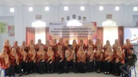 Penjabat Sekretaris Daerah Kabupaten Seluma, Deddy Ramdhani, S.E., M.S.E., M.A., secara resmi membuka kegiatan Sosialisasi dan Sinkronisasi Program Dharma Wanita Persatuan (DWP) Kabupaten Seluma Tahun 2025, Kamis (9/10/25), bertempat di Sekretariat DWP Kabupaten Seluma. (foto: Rifli Nopriansanarasidemokrasi.com/)