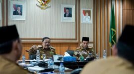 Wakil Gubernur Bengkulu, Mian, saat memimpin Rapat Tim Evaluasi dan Pengawasan Realisasi Anggaran (TEPRA) Triwulan III Tahun 2025 di Kantor Gubernur Bengkulu, Senin (13/10/25).(foto: Ardiyantonarasidemokrasi.com/)