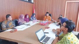 Rapat Koordinasi Nota Kesepakatan (MoU) antara Pemkab Seluma dan Cahaya Perempuan Bengkulu, Kamis (16/10/25).(foto: dok Pemkab Seluma)