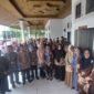 DP3AP2KB bekerja sama dengan Gabungan Organisasi Wanita (GOW) Kota Bengkulumematangkan persiapan pelaksanaan program nikah balai gratis , di Sekretariat GOW, Kamis (16/10/25). (foto: Awang Konaevinarasidemokrasi.com/)