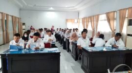 42 Peserta saat ikut seleksi Calon Anggota Komisi Penyiaran Indonesia Daerah (KPID) Provinsi Bengkulu periode 2025–2028 tahapan psikotes di Aula Dinas Kominfotik Provinsi Bengkulu, Rabu (8/10/25).  (foto: Ardiyantonarasidemokrasi.com/)