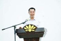 Bupati Rejang Lebong HM Fikri Thobari, SE, MAP saat membuka Rapat Koordinasi (Rakor) Tim Pembina Posyandu Kabupaten Rejang Lebong yang digelar di Ballroom Hotel Golden Rich Curup, Rabu (15/10/25). (foto: Arman Surinarasidemokrasi.com/)