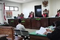 Terdakwa Virgiawan Listanto Direktur cv Lautan Biru Nusantara (LBN) saat sidang, Selasa (21/10/25)(foto: Ardiyantonarasidemokrasi.com/)