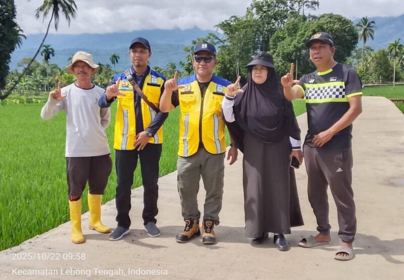 Balai Wilayah Sungai (BWS) Sumatera VII saat melakukan pengawasan terhadap proyek rehabilitasi saluran irigasi Daerah Irigasi (D.I) Air Ketahun di Kabupaten Lebong, Provinsi Bengkulu, Rabu (22/10/25). (foto: Aan Ade Putranarasidemokrasi.com/)