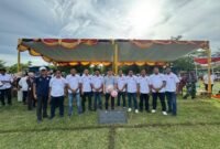 Ketua Dewan Perwakilan Daerah Republik Indonesia (DPD RI) Sultan Baktiar Najamudin saat melakukan kunjungan kerja ke Kabupaten Mukomuko dan menghadiri kegiatan silaturahmi yang digelar Asosiasi Kabupaten Persatuan Sepak Bola Seluruh Indonesia (Askab PSSI) Mukomuko di Lapangan Sepak Bola Ratok Denai, Kelurahan Bandar Ratu, Kecamatan Kota Mukomuko, Rabu (22/10/25).(foto: dok istimewa)