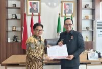 Bupati Seluma, Teddy Rahman, S.E., M.M., saat menerima kunjungan kerja jajaran Direktorat Jenderal Pajak (DJP) Provinsi Bengkulu di Ruang Kerja Bupati Seluma, Selasa (28/10/25). (foto: Nandonarasidemokrasi.com/)