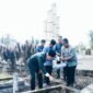 Bupati Rejang Lebong, H.M. Fikri Thobari, SE., M.AP., saat ziarah di Taman Makam Pahlawan Taba Renah, Curup, Jumat (3/10/25). (foto: Arman Surinarasidemokrasi.com/)