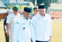 Wakil Wali Kota Lubuk Linggau, H Rustam Effendi, saat hadir di Lapangan Eks Kompi, Kelurahan Taba Pingin, pada Hari Ulang Tahun (HUT) ke-80 Tentara Nasional Indonesia (TNI) Tahun 2025, Minggu (5/10/25).(foto: Surya Adewijayanarasidemokrasi.com/)