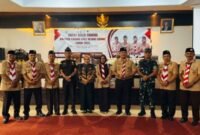 Pejabat Sekretaris Daerah (Pj Sekda) Kabupaten Rejang Lebong, Elva Mardiana, S.IP., M.Si., secara resmi menutup Rapat Kerja (Raker) Cabang Kwartir Gerakan Pramuka 0702 Rejang Lebong Tahun 2025 di Ruang Pola Pemkab Rejang Lebong, Kamis (9/10/25).(foto: Arman Surinarasidemokrasi.com/)