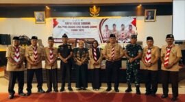 Pejabat Sekretaris Daerah (Pj Sekda) Kabupaten Rejang Lebong, Elva Mardiana, S.IP., M.Si., secara resmi menutup Rapat Kerja (Raker) Cabang Kwartir Gerakan Pramuka 0702 Rejang Lebong Tahun 2025 di Ruang Pola Pemkab Rejang Lebong, Kamis (9/10/25).(foto: Arman Surinarasidemokrasi.com/)