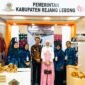 Bupati Rejang Lebong H.M. Fikri Thobari S.E. M.A.P. bersama Ketua Dekranasda Intan Larasita Fikri saat menghadiri Pameran Nasional Kriya Indonesia 2025 di Plaza Malioboro, Jumat (10/10/25). (foto: Pemkab Rejang Lebong)