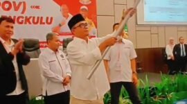 Teuku Zulkarnain terpilih secara aklamasi sebagai Ketua Umum KONI Bengkulu masa bakti 2025–2029 dalam Musyawarah Olahraga Provinsi (Musorprov) yang berlangsung di Ballroom Hotel Mercure, Selasa (14/10/25).(foto: Ardiyantonarasidemokrasi.com/)