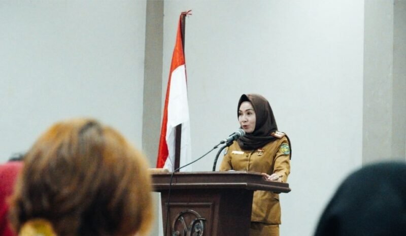 Kepala Bapenda Kota Bengkulu, Nurlia Dewi, (foto: dok Pemkot Bengkulu)