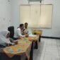 Ketua DPD RI Sultan B Najamudin saat langsung menghubungi dua pejabat tinggi negara, Menteri Pendayagunaan Aparatur Negara dan Reformasi Birokrasi (MenPAN RB) Rini Widyantini serta Kepala Badan Kepegawaian Negara (BKN) Prof. Zudan Arif, Kamis pagi (23/10/25). (foto: Awang Konaevinarasidemokrasi.com/)