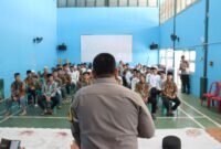 Anak binaan LPA mendengarkan sampaian dari waka Polda Bengkulu