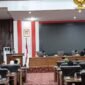 Ketua Fraksi Golkar DPRD Provinsi Bengkulu, membacakan pandangan Fraksi ABPD