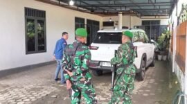 Penggeledahan rumah Fadillah Marik oleh Kejati Bengkulu dikawal TNI, menandai keseriusan aparat mengusut dugaan korupsi tambang.