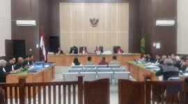 Saksi di PN Tipikor Bengkulu ungkap perubahan nilai batu bara untuk menekan royalti. Jaksa sebut negara dirugikan besar.