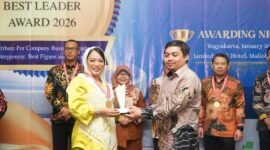 Destita Khairilisani mempersembahkan penghargaan nasional 2026 untuk masyarakat Bengkulu sebagai simbol kepemimpinan yang berpihak pada rakyat.