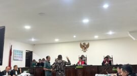 Metode penghitungan kerugian negara dalam kasus Mega Mall–PTM dipertanyakan di Pengadilan Tipikor Bengkulu. PH soroti laporan akuntan publik dan lisensi CFI.