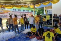 DPD Partai Golkar Provinsi Bengkulu menyembelih lima sapi dan satu kambing pada Iduladha 2026. Sapi kurban 500 kilogram titipan Bahlil Lahadalia menjadi perhatian warga.