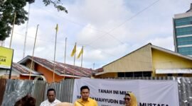 Ketua DPD Partai Golkar Kota Bengkulu Mardensi memilih jalur hukum terkait pemagaran kantor Golkar dan meminta kader tidak terpancing melakukan tindakan anarkis.