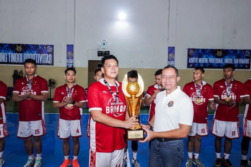 Tim Basket Bhayangkara Brimob berhasil menjadi juara KASAU Cup 2026 yang digelar dalam rangka HUT ke-80 TNI AU di Jakarta.