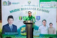 KAMSRI mendorong pemerintah memberikan penjelasan terbuka terkait penunjukan Mayjen TNI Trenggono sebagai Wakil Kepala Badan Gizi Nasional. Transparansi dinilai penting untuk menjaga kepercayaan publik dan memastikan tata kelola pemerintahan berjalan baik. 