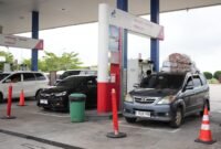 Pertamina Patra Niaga menjelaskan kenaikan harga Pertamax dipengaruhi evaluasi berkala dan perkembangan harga minyak dunia. Harga Pertalite dan BioSolar tetap tidak berubah.