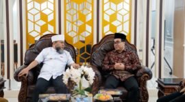 Gubernur Bengkulu Helmi Hasan menerima audiensi Pimpinan Ombudsman RI, Dr. Abdul Ghoffar, untuk memperkuat sinergi dalam meningkatkan kualitas pelayanan publik yang cepat, transparan, dan akuntabel di Provinsi Bengkulu.