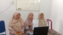 Tiga guru SDIT Rabbani Kota Bengkulu mengaku tidak lagi diperbolehkan mengajar tanpa menerima SP 1 hingga SP 3 dan meminta kejelasan status serta hak mereka.